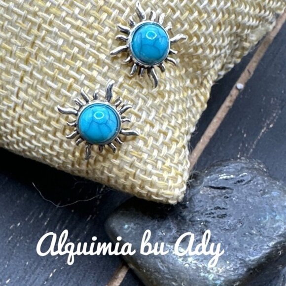 Navajo Turquoise and silver southwest western silver stud post earrings - Picture 1 of 4